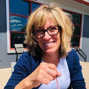 Meet your Posher, Lisa